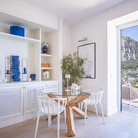 Infiniteview Apartman *