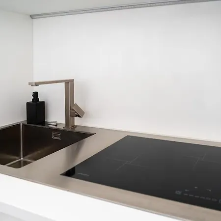 Infiniteview * Capri