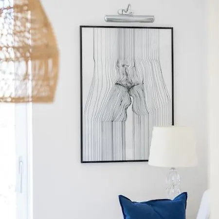 Infiniteview شقة *