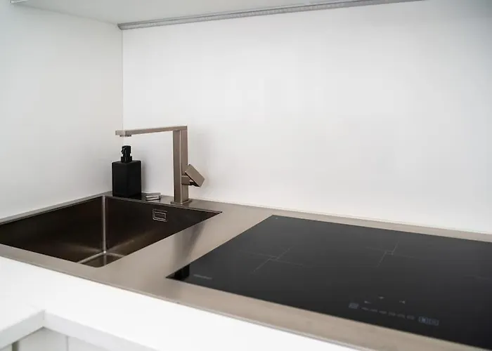 Infiniteview * Capri